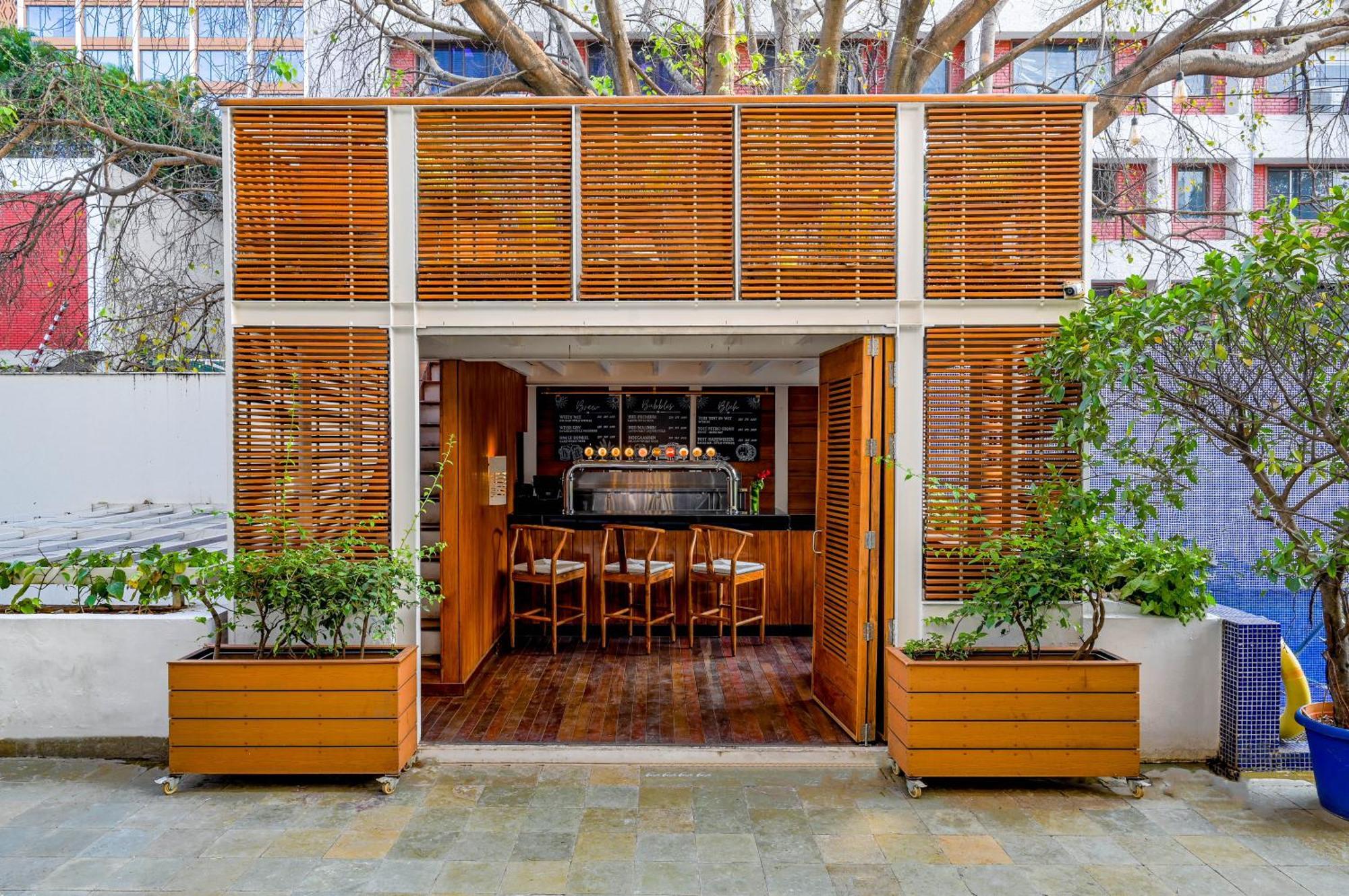 โรงแรมเดอะ พาร์ค บังกาลอร์ ภายนอก รูปภาพ The Coffee Bar