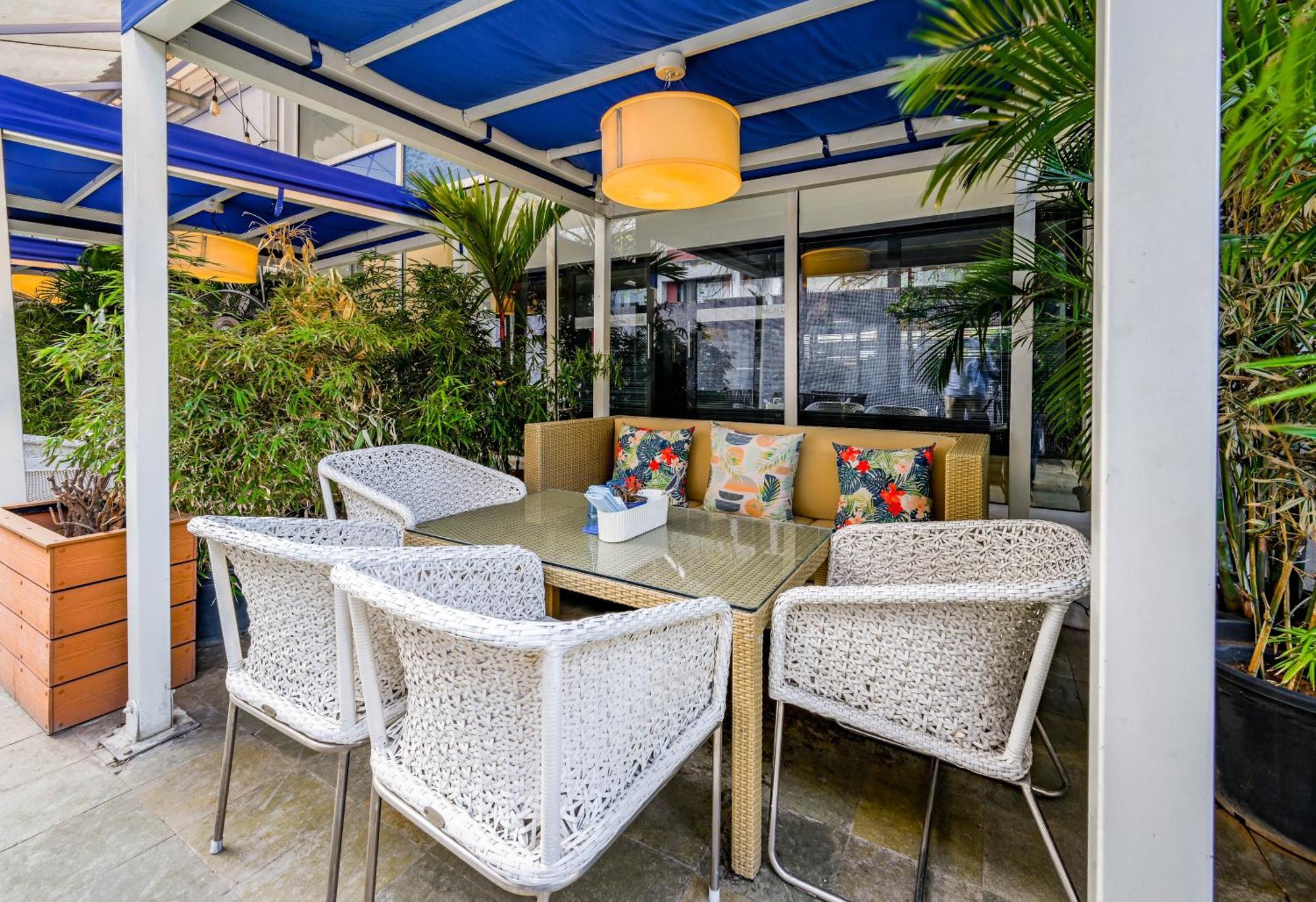 โรงแรมเดอะ พาร์ค บังกาลอร์ ภายนอก รูปภาพ The Terrace at The Standard East Village
