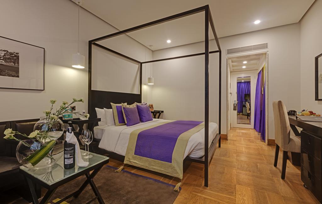โรงแรมเดอะ พาร์ค บังกาลอร์ ภายนอก รูปภาพ A room at the Taj Bengal